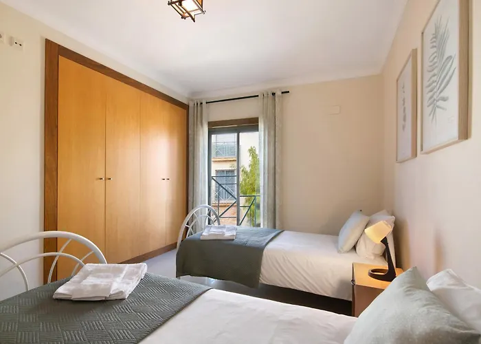 Apartment Do Vale Guia (Faro)