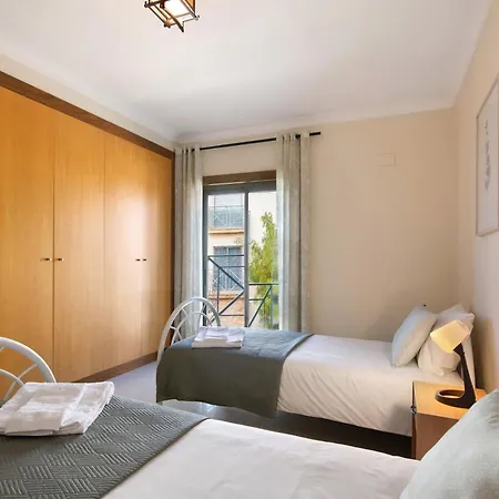 Apartment Do Vale Guia (Faro)