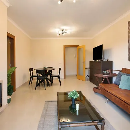 Do Vale Apartment *